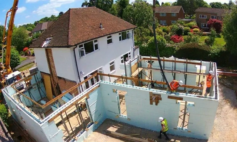 بلوک پلی استایرن؛ مصالحی مقاوم، سبک و عایق برای خانههای امروزی