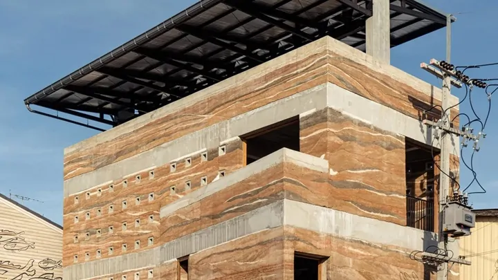 خاک کوبیده در ساختمانسازی؛ مصالحی سنتی با رویکردی مدرن و پایدار مزایای خاک کوبيده در ساختمانسازی