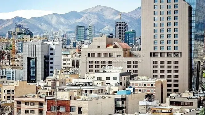 با ۵ میلیارد تومان چه خانهای میتوان خرید؟ بررسی قدرت خرید مسکن در تهران و گزینههای موجود چرا انتخابهای خریداران محدودتر شده است؟